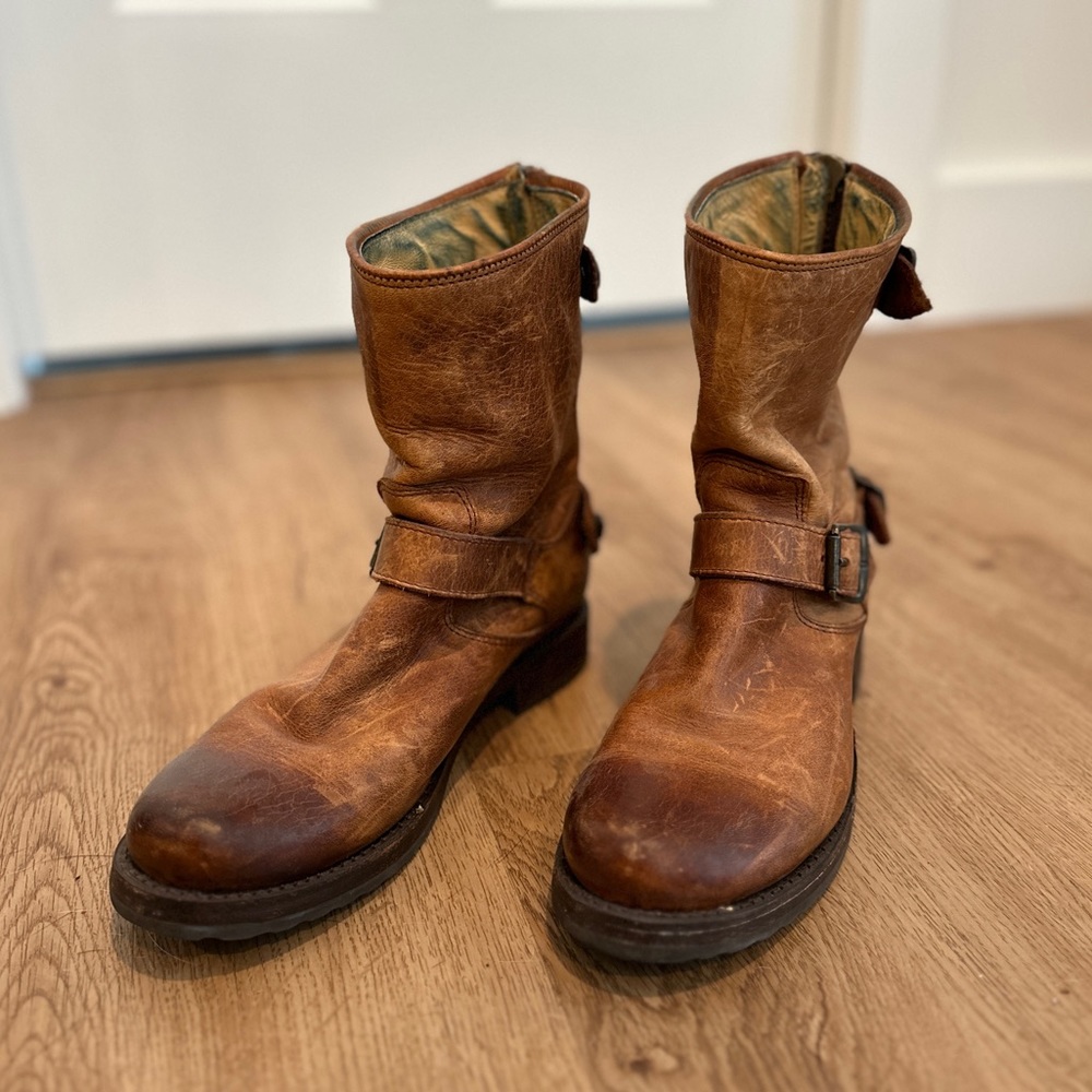 Frye Veronica Short Moto Boot - Cognac
